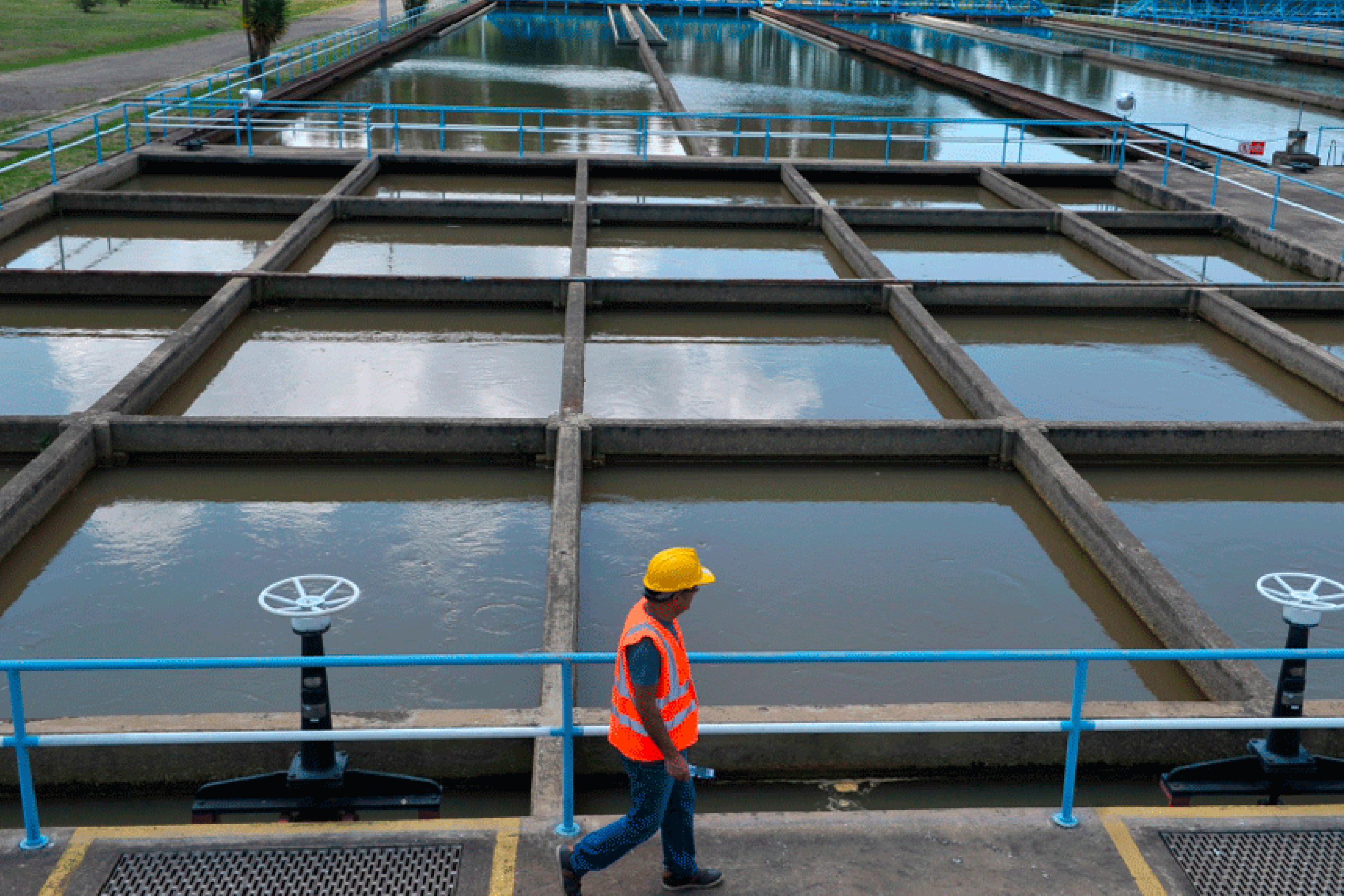 Solución e innovaciÓn En servicios ambientales. Tratamiento de aguas ...